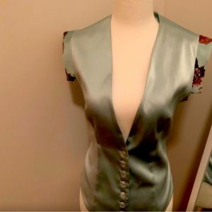 👀 LOOKING FOR-DESPERATE ISO - La Perla Blue Satin Button Down- need to find